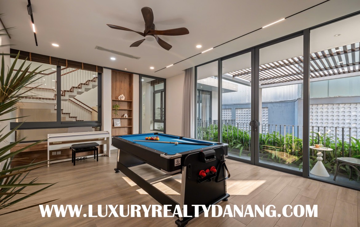 Danang villa for rent in Hai Chau district, Vietnam, four bedrooms, swimming pool.