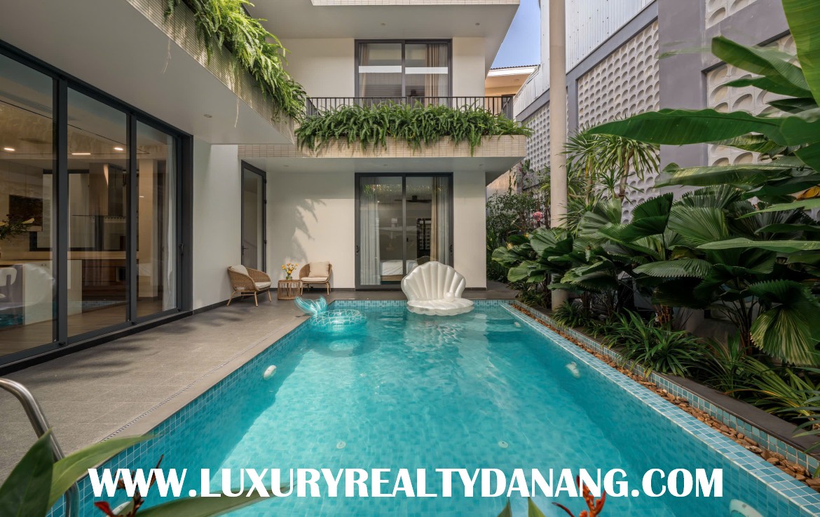 Danang villa for rent in Hai Chau district, Vietnam, four bedrooms, swimming pool, modern style