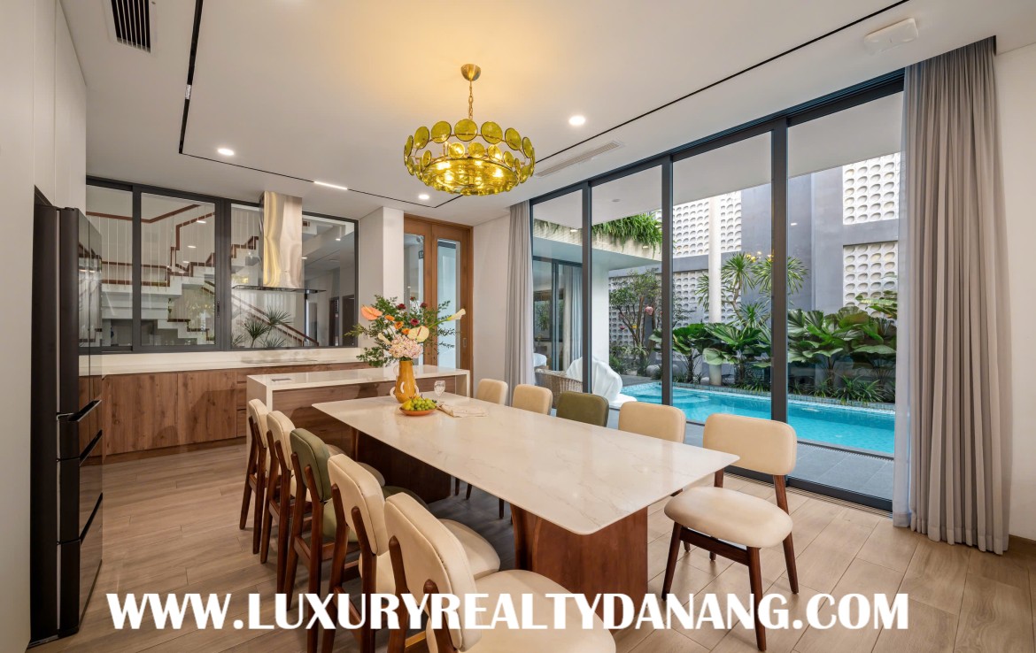 Danang villa for rent in Hai Chau district, Vietnam, four bedrooms, swimming pool.