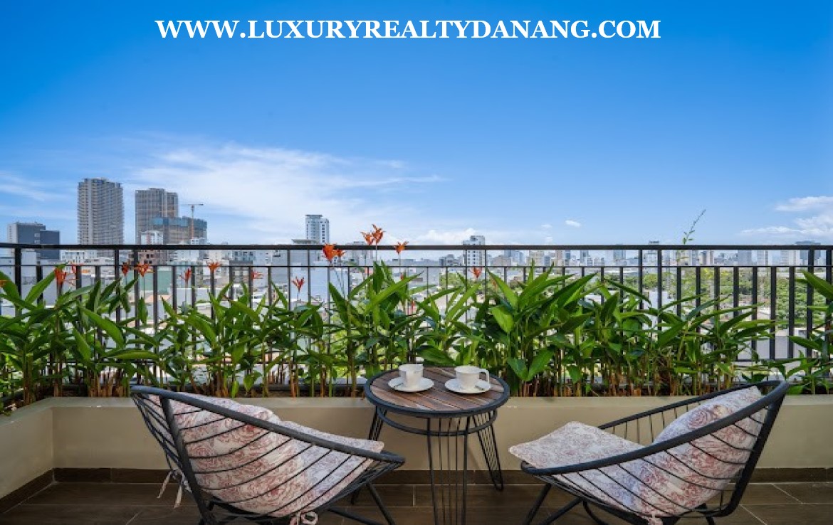Penthouse apartment Da Nang for rent in Son Tra district, Vietnam, near the beach, Western style