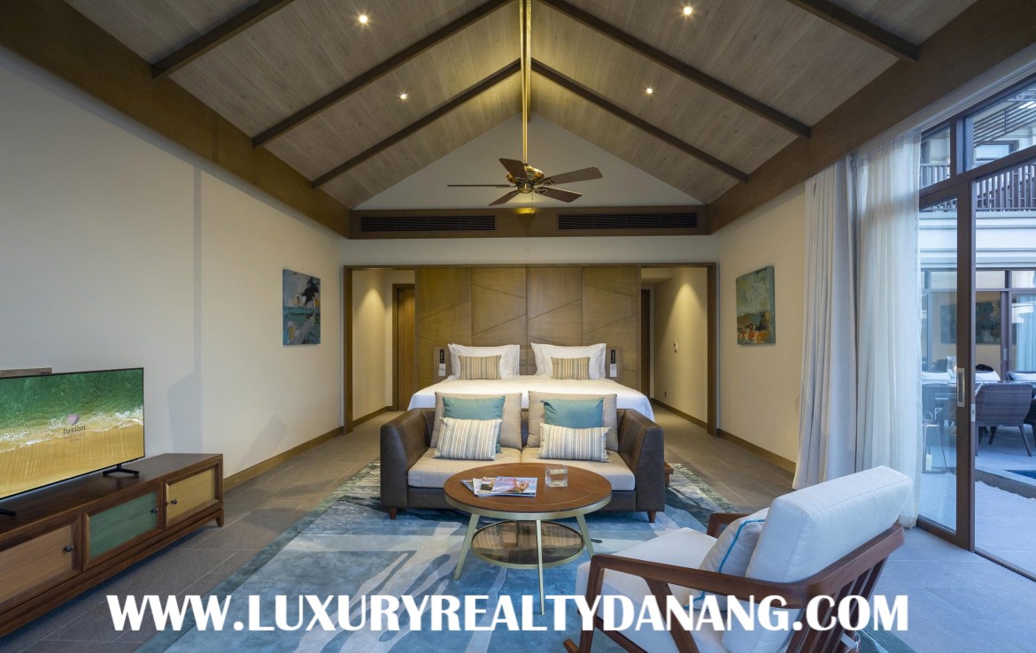 Villa for rent Da Nang in a five- star Fusion Resort and villas, Vietnam, Ngu Hanh Son district, close to the beutiful beach bay