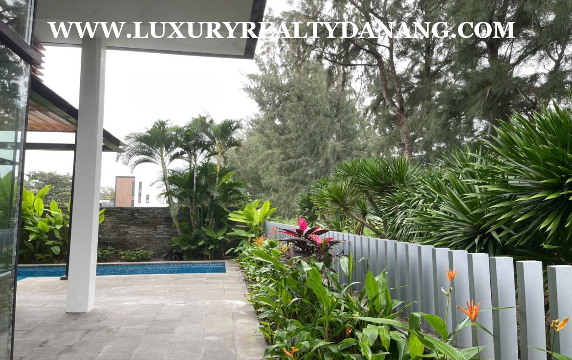 Luxury villa rental Danang in Montgomere Links Golf Course 3, Vietnam