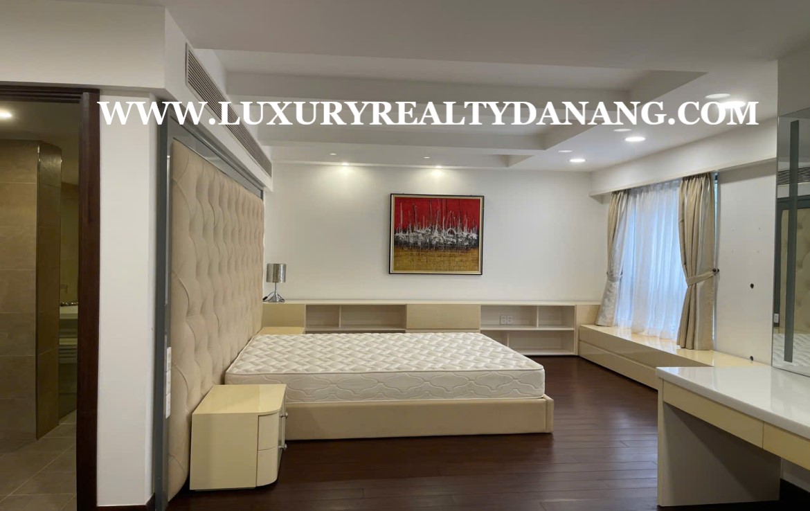 Luxury villa rental Danang in Montgomere Links Golf Course 9, Vietnam