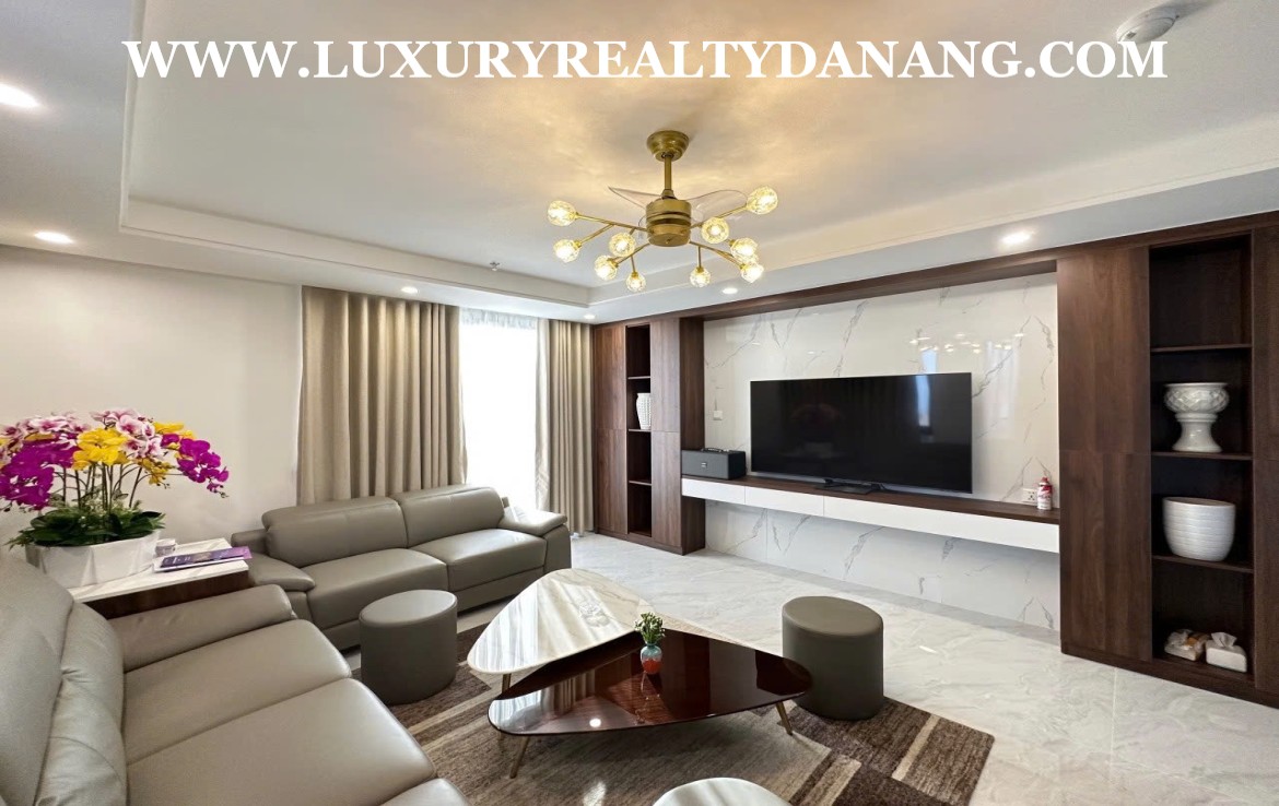 Danang penthouse apartment for rent in Vietnam, Son Tra district 1, near Han river