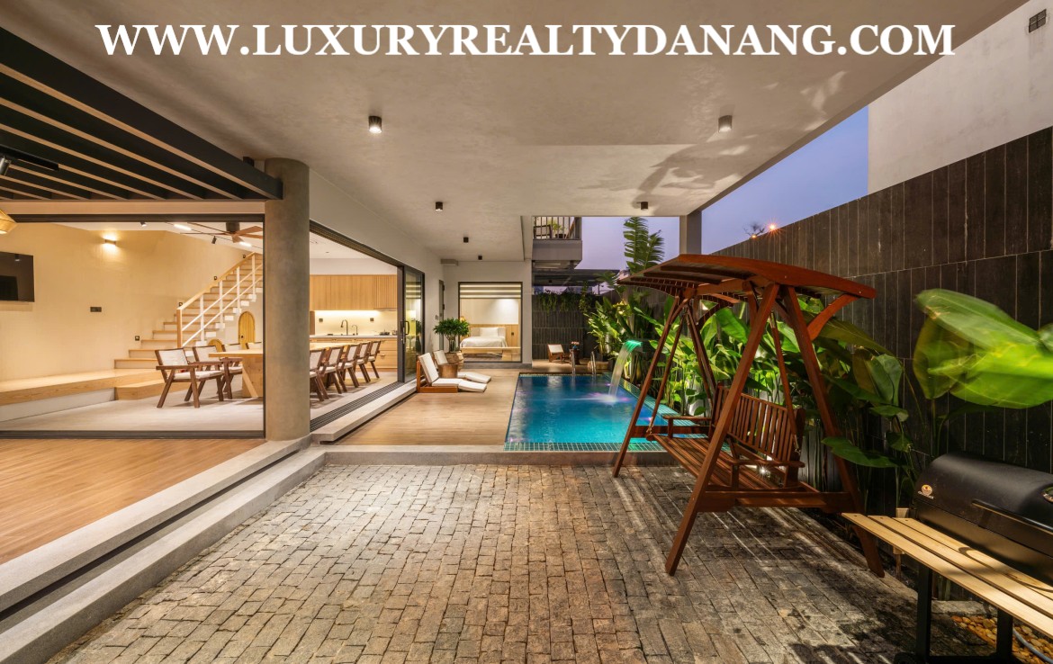 Luxury villa in Danang near Tan Tra beach bay, Ngu Hanh Son district 5, Vietnam