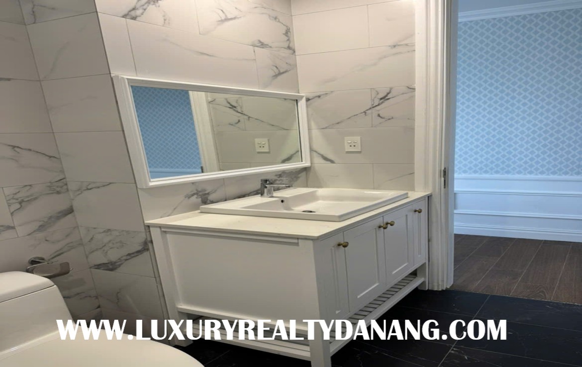 Luxurious apartment rental Danang in Hai Chau district 8, Vietnam