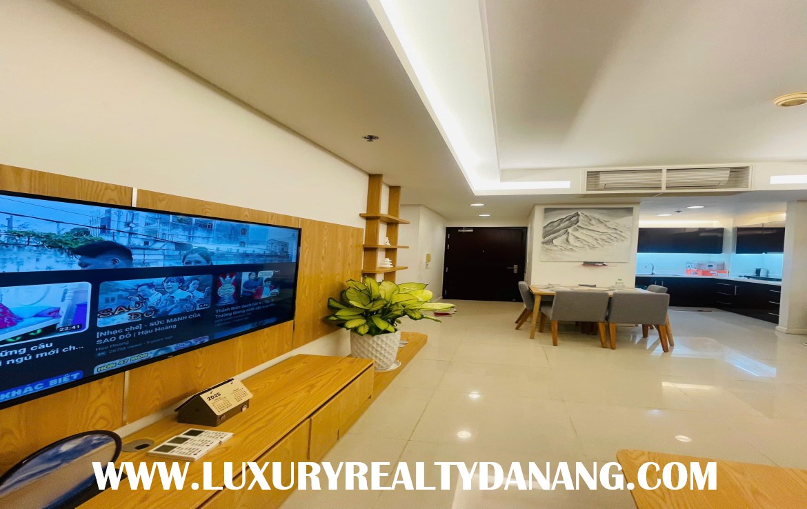 Riverview apartment rental Danang, Vietnam, on Azura tower, Son Tra district, by Han river