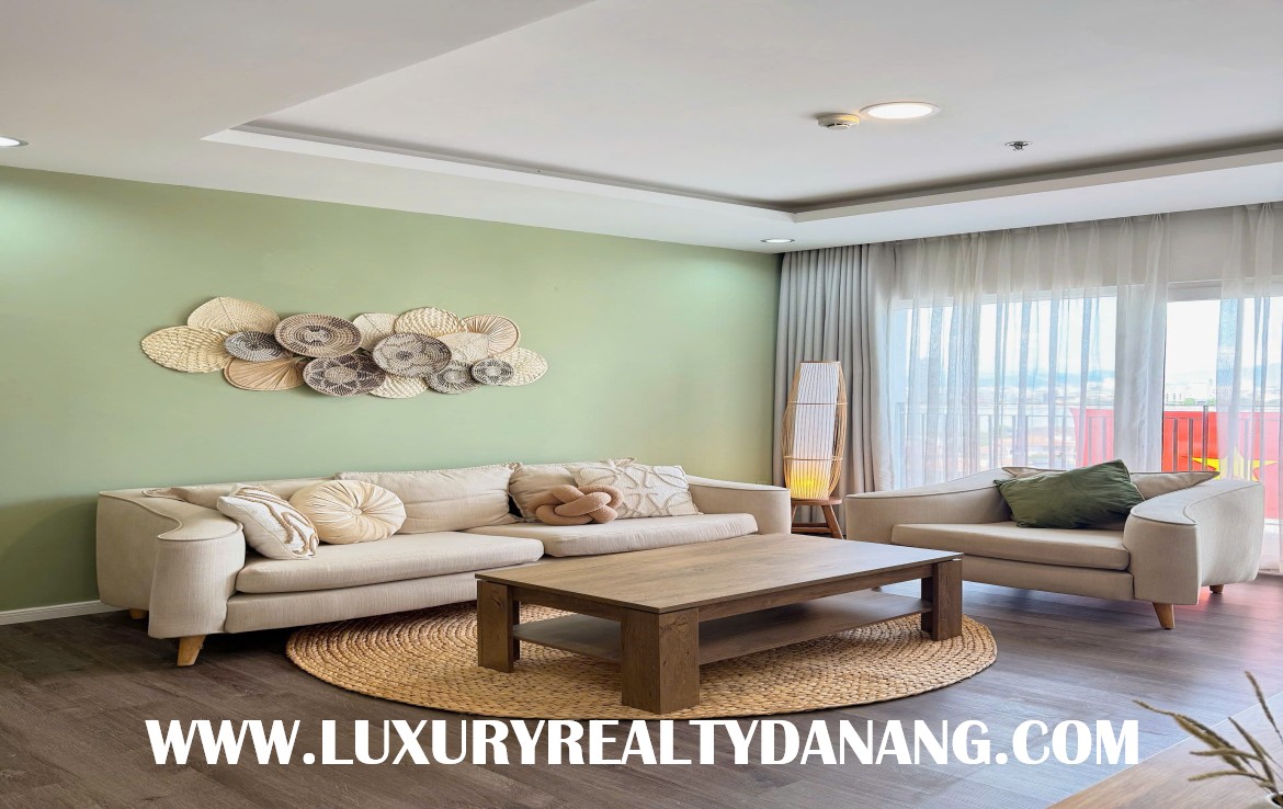 Monarchy apartment rental Danang, Vietnam, Son Tra district, near Han river, modern style 1