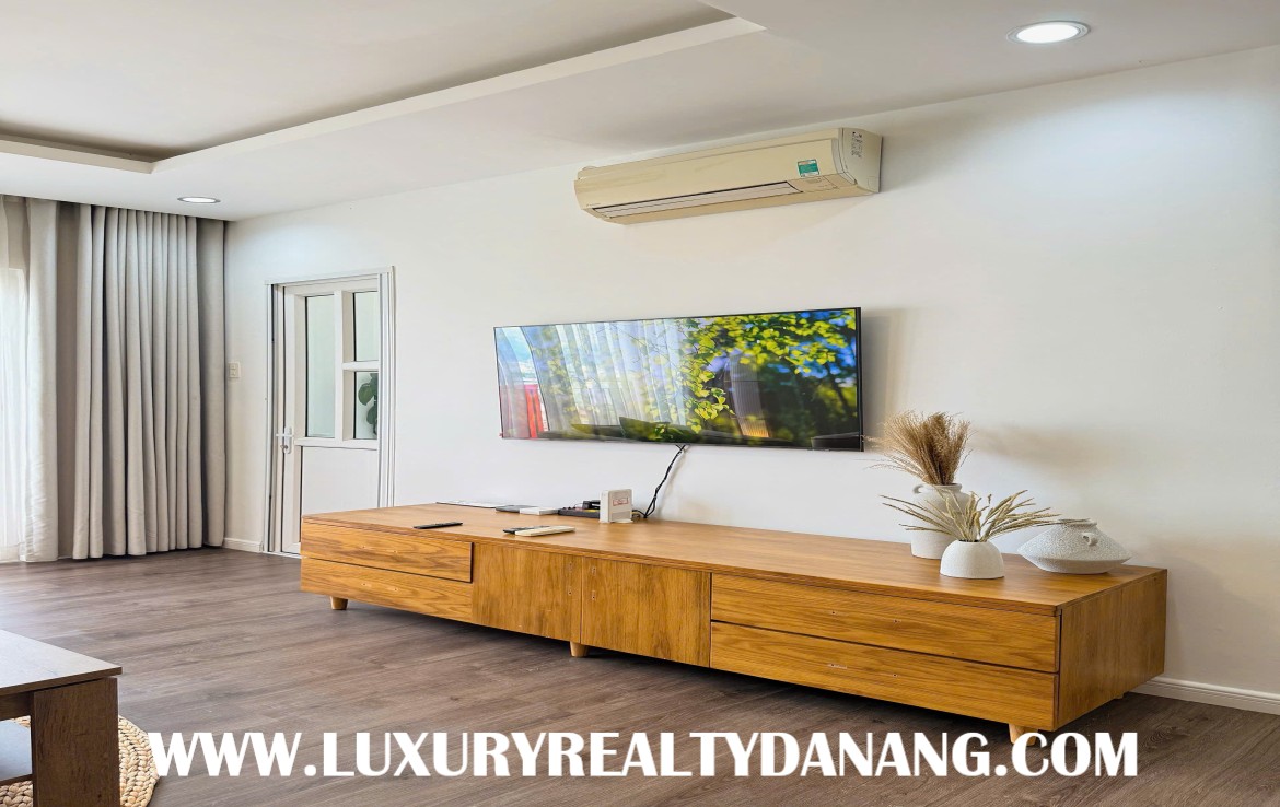 Monarchy apartment rental Danang, Vietnam, Son Tra district, near Han river, modern style 2