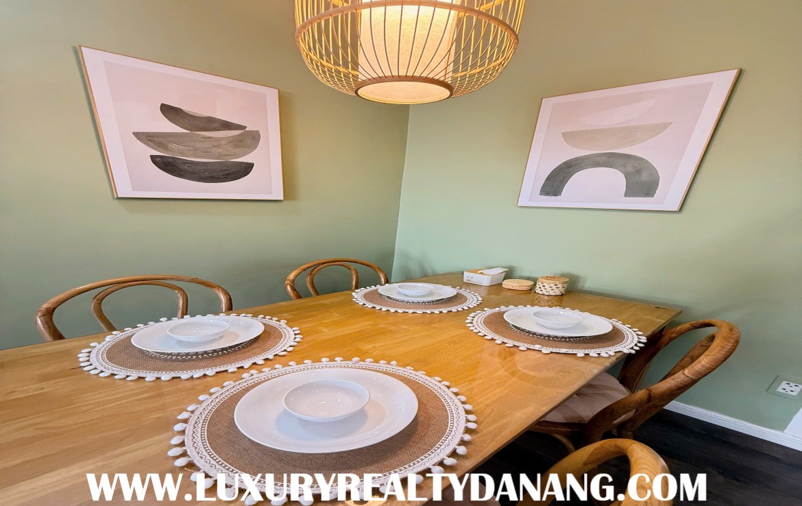 Monarchy apartment rental Danang, Vietnam, Son Tra district, near Han river, modern style 5