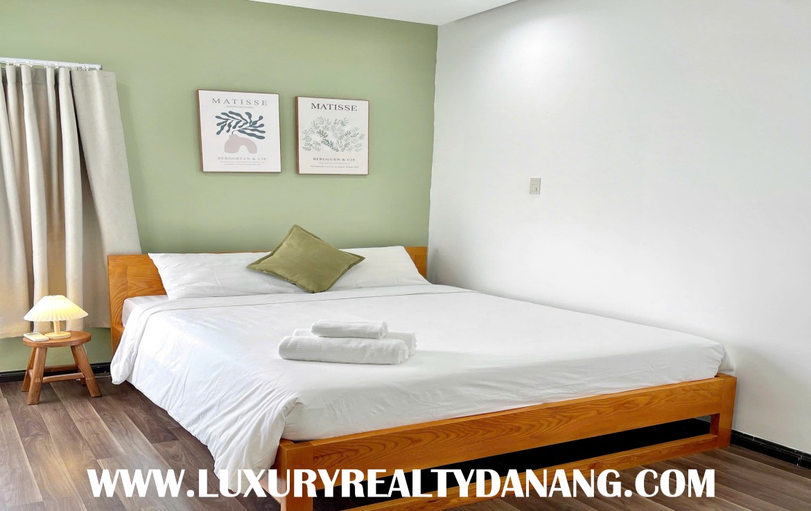 Monarchy apartment rental Danang, Vietnam, Son Tra district, near Han river, luxurious style
