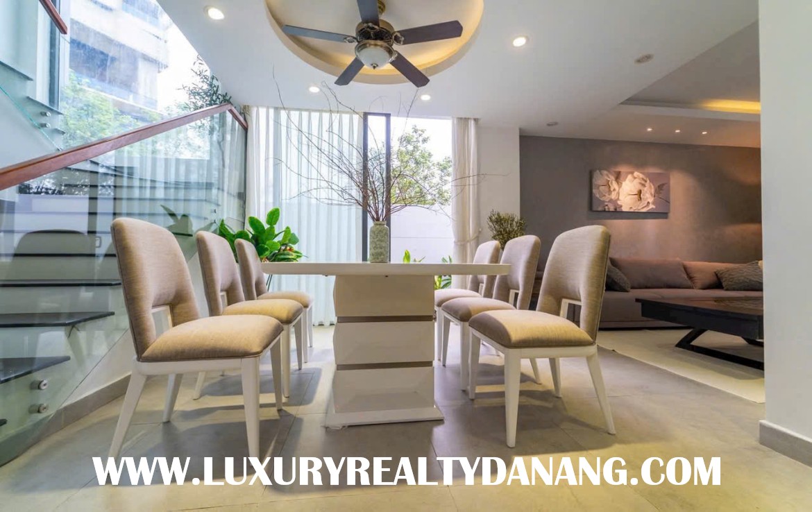 Danang luxury property rental in The Point Residences, Vietnam, Ngu Hanh Son district, Western style 2