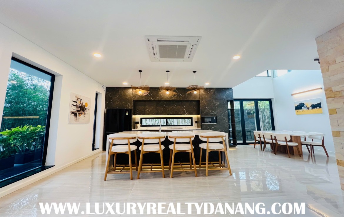 Danang luxurious villa rental near Son Tra Peninsula, Vietnam, Western style