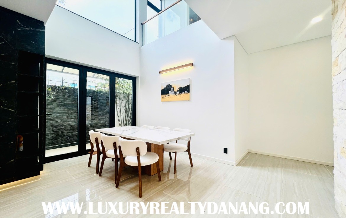 Danang luxurious villa rental near Son Tra Peninsula, Vietnam, walking to the beach 3