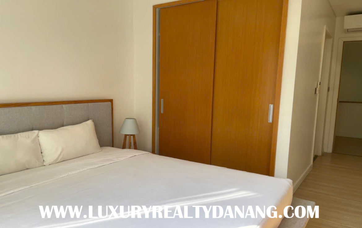 Villas for rent Danang in The Point Residence, Vietnam, swimming pool, golf view