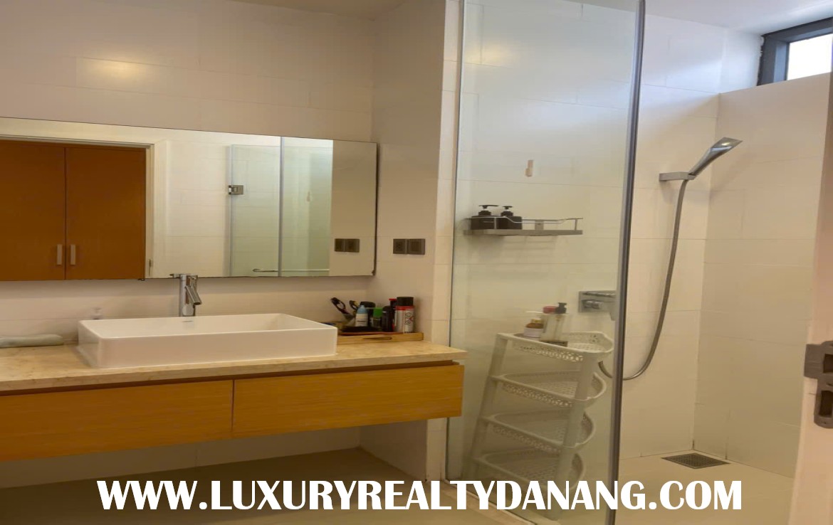 Villas for rent Danang in The Point Residence, Vietnam, swimming pool, golf view 5