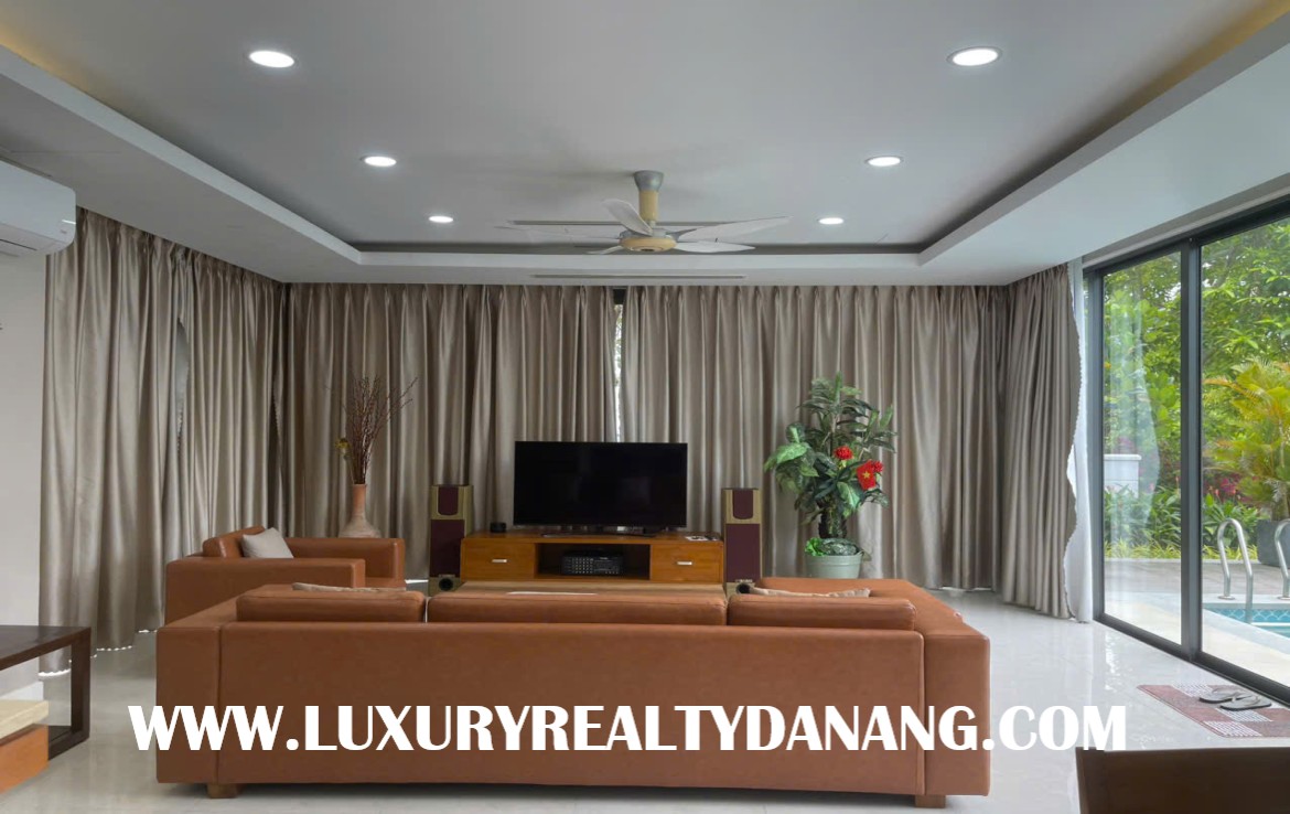 Luxury beach villa in Danang, in Ocean Villas, Vietnam, four bedrooms, near the beach 5