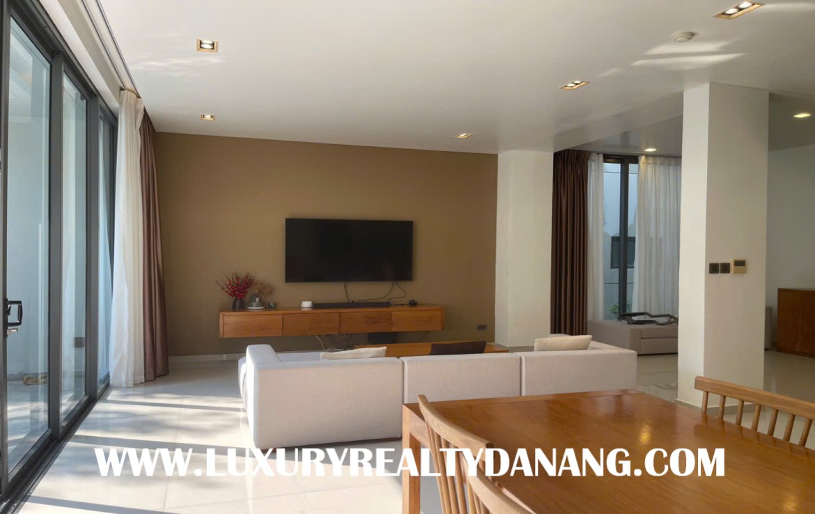 Villas for rent Danang in The Point Residence, Vietnam, swimming pool, golf view