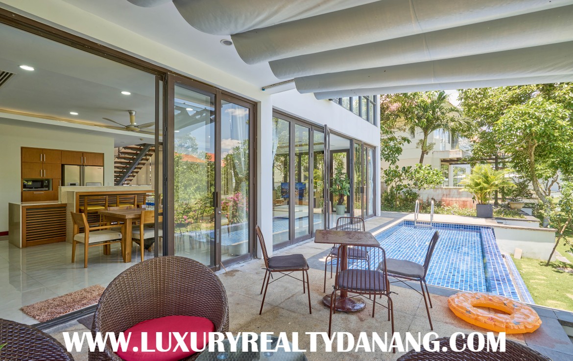Luxury beach villa in Danang, in Ocean Villas, Vietnam, four bedrooms, near the beach 8