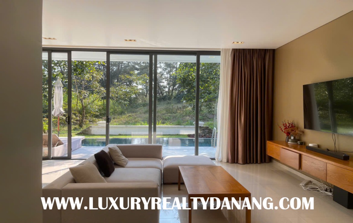Villas for rent Danang in The Point Residence, Vietnam, swimming pool, golf view, in the beachside
