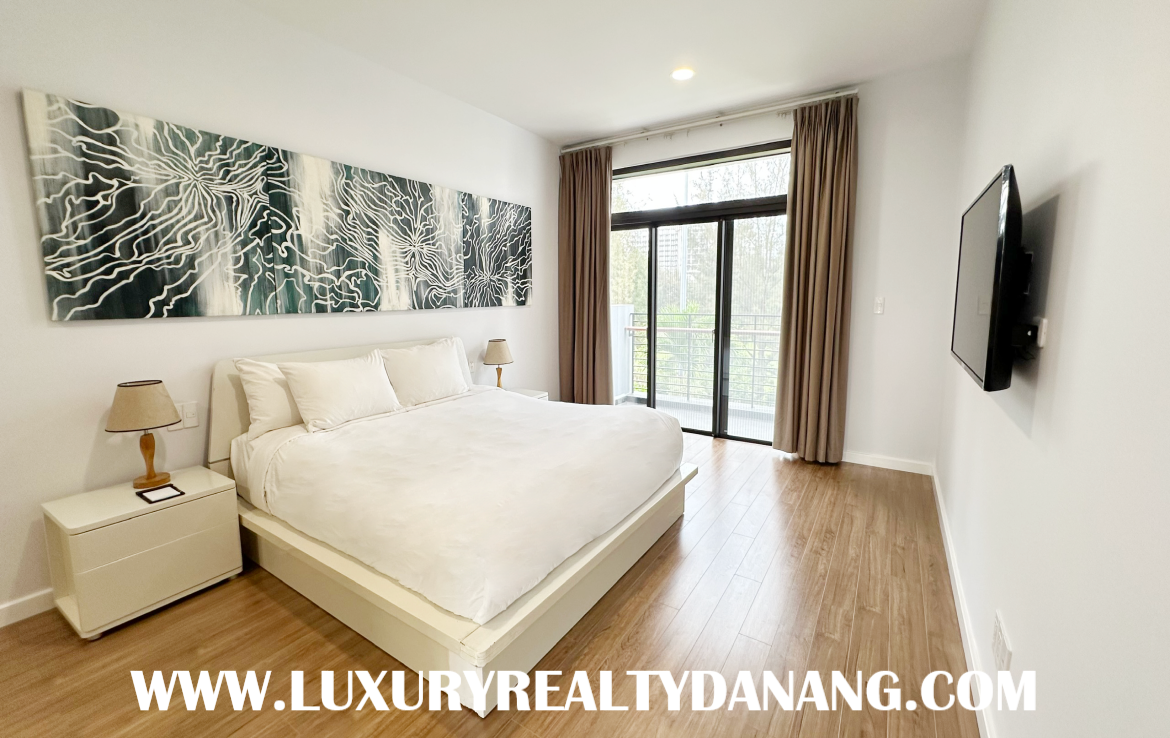 Golf course villa Danang for rent in Montgomerie Links, Vietnam, modern architecture