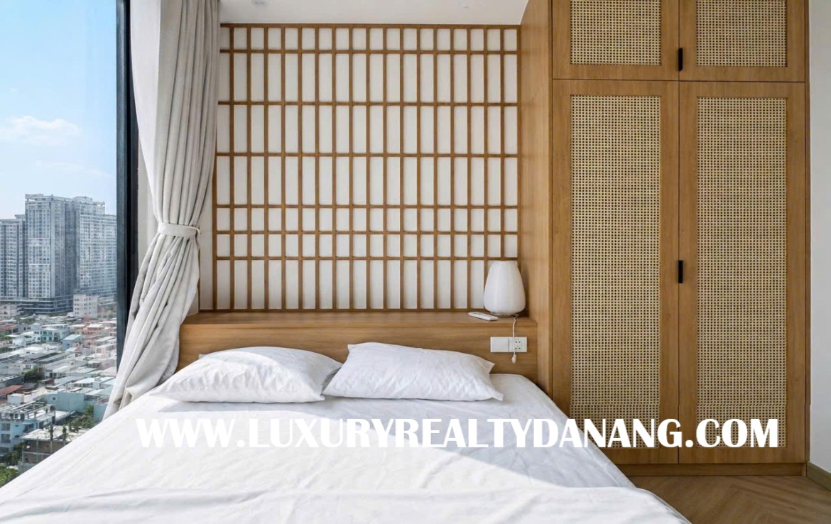 Luxurious apartment rental Danang on Panoma Tower, Vietnam, near Han river, near the city center