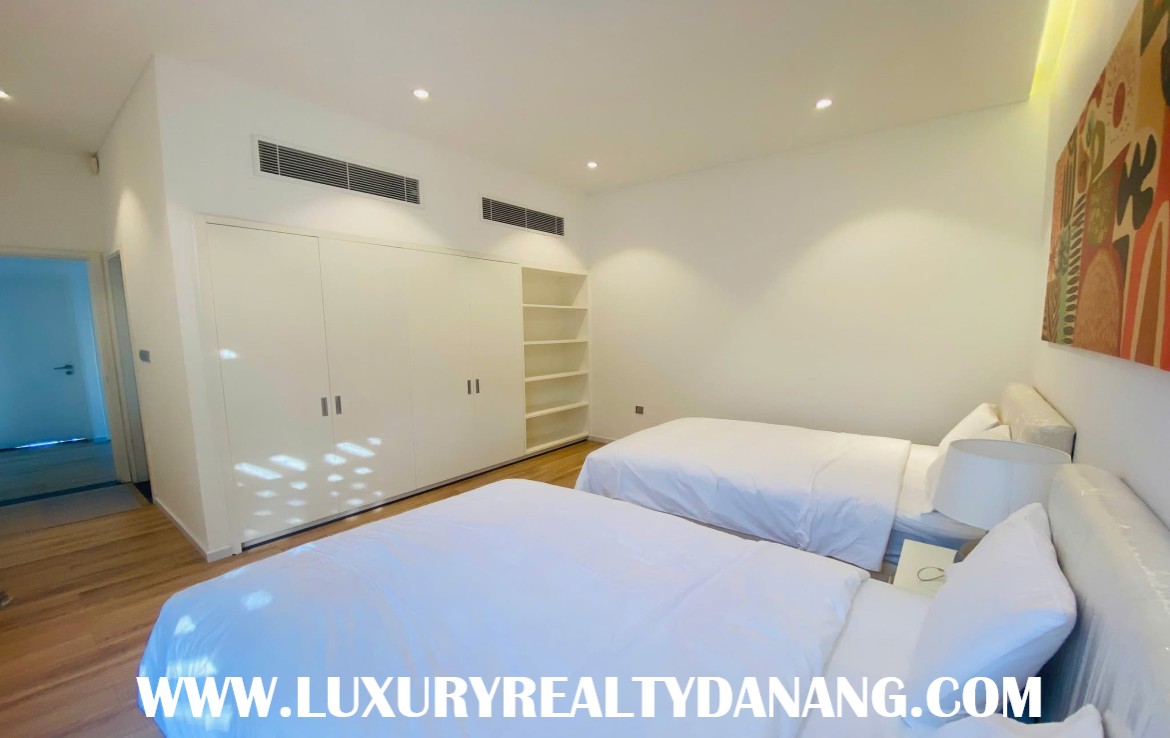 Golf course Villa rental Danang in The Dune Residences, in Vietnam, three bedrooms, Western style 6