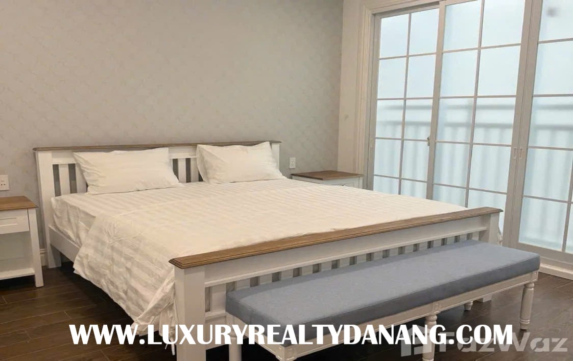 Danang modern apartment rent in Vietnam, easy to drive to the beach