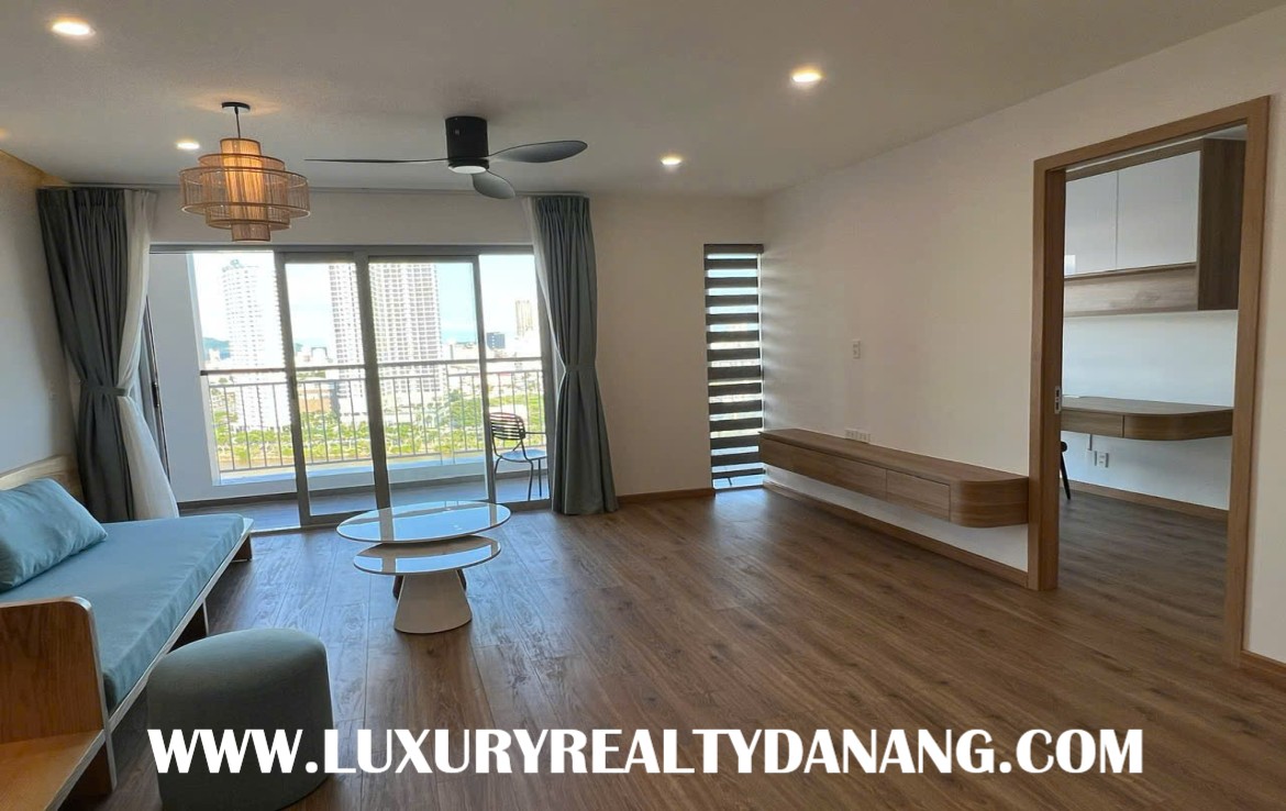 Riverview apartment rental Danang on Indochina Riverside Tower, Vietnam, Hai Chau district, walking to the riverside