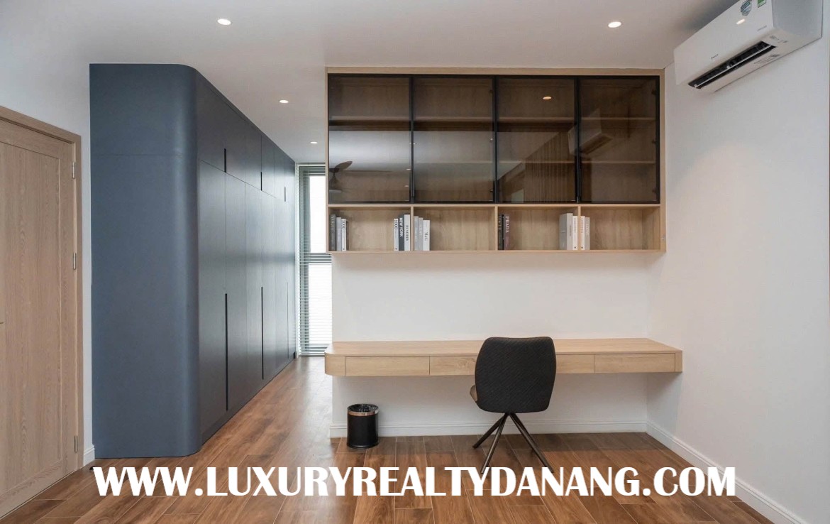 Modern villa in Danang for rent in Regal Victoria, Vietnam, modern style 2