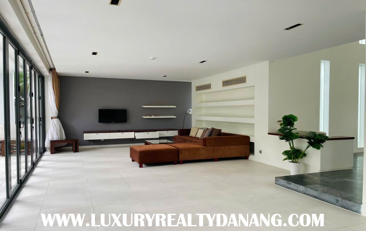 Golf course villa rental Danang in The Dune Residences, Vietnam, in the beachside