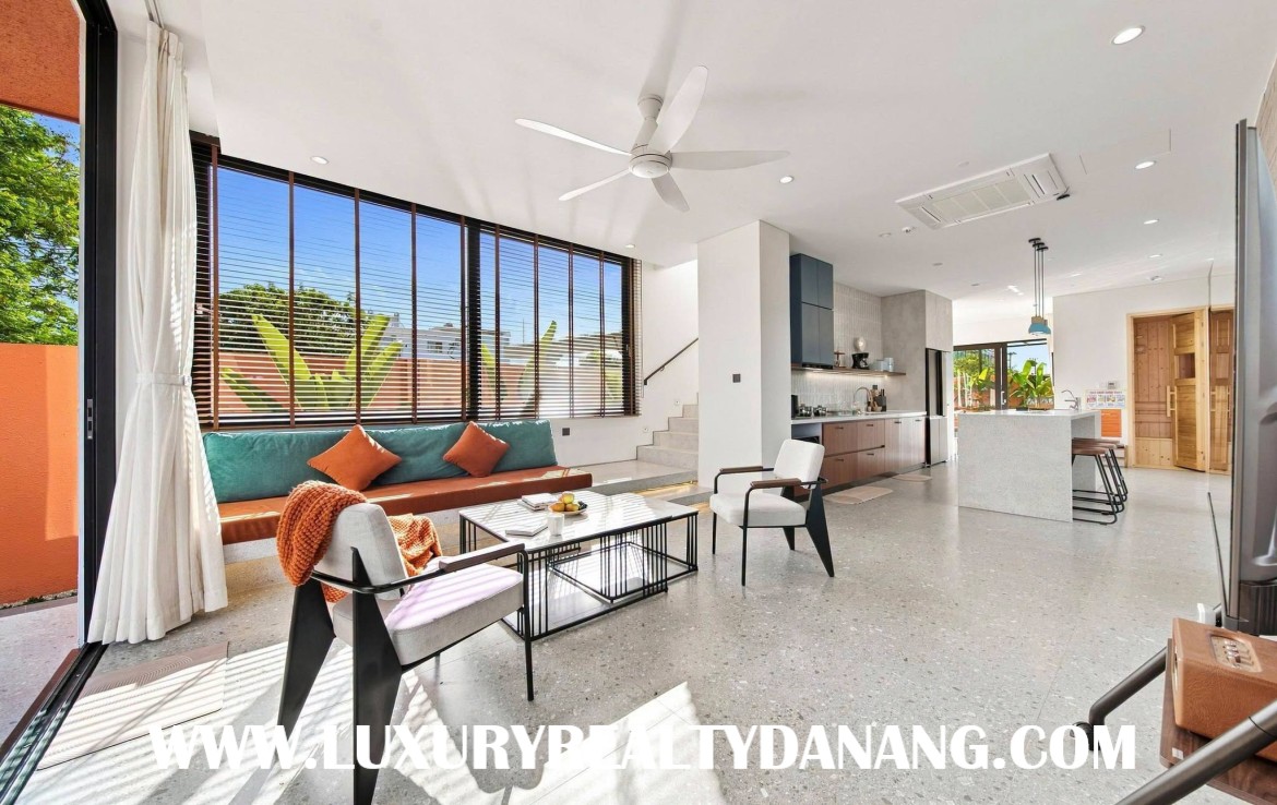 Danang luxury villa for rent near Thuan Phuoc bridge, in Vietnam, in the beachside