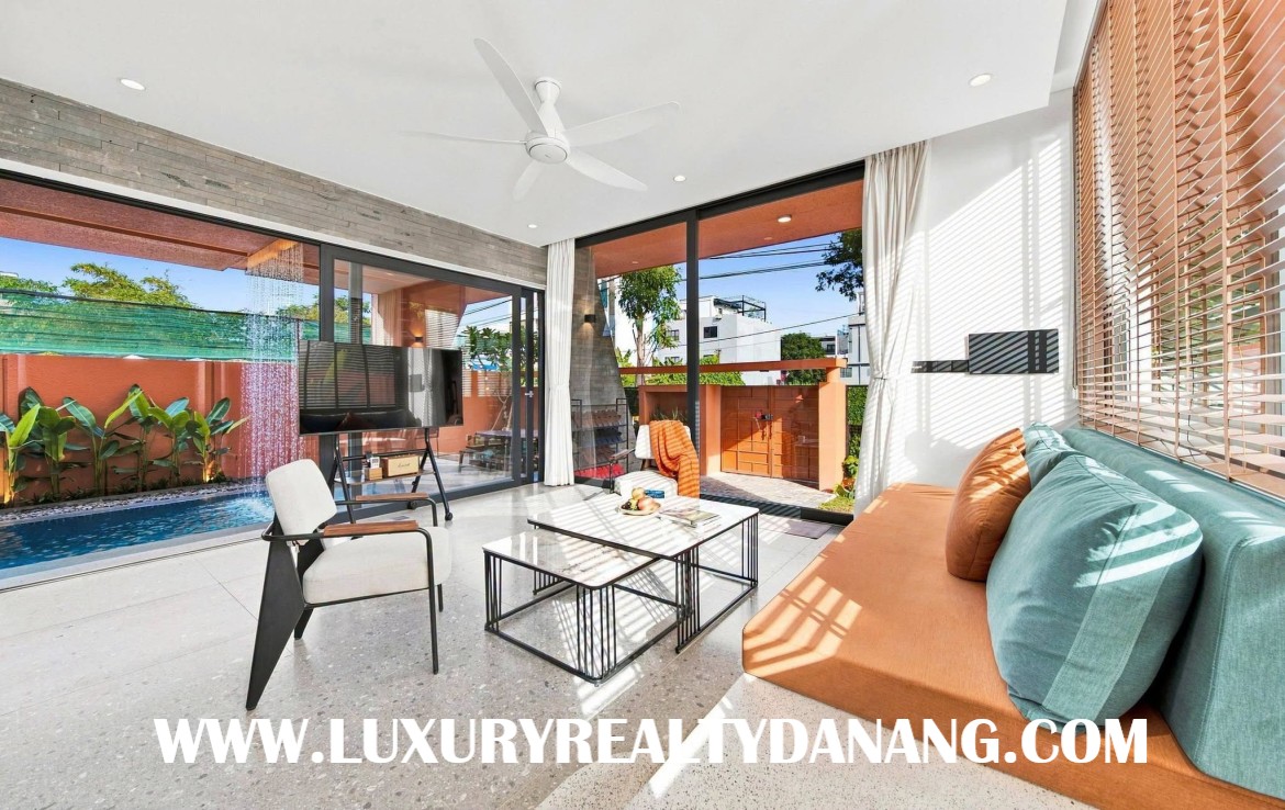 Danang luxury villa for rent near Thuan Phuoc bridge, in Vietnam, Western style 1