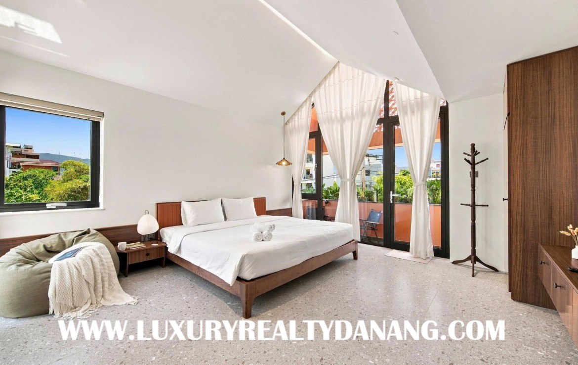 Danang luxury villa for rent near Thuan Phuoc bridge, in Vietnam, in Son Tra area