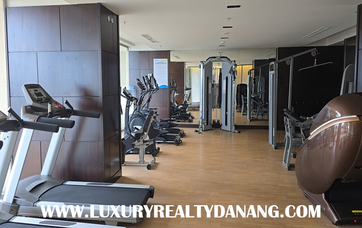 Oceanview apartment in Danang in Wyndham Solei, in Vietnam, walking to the beach