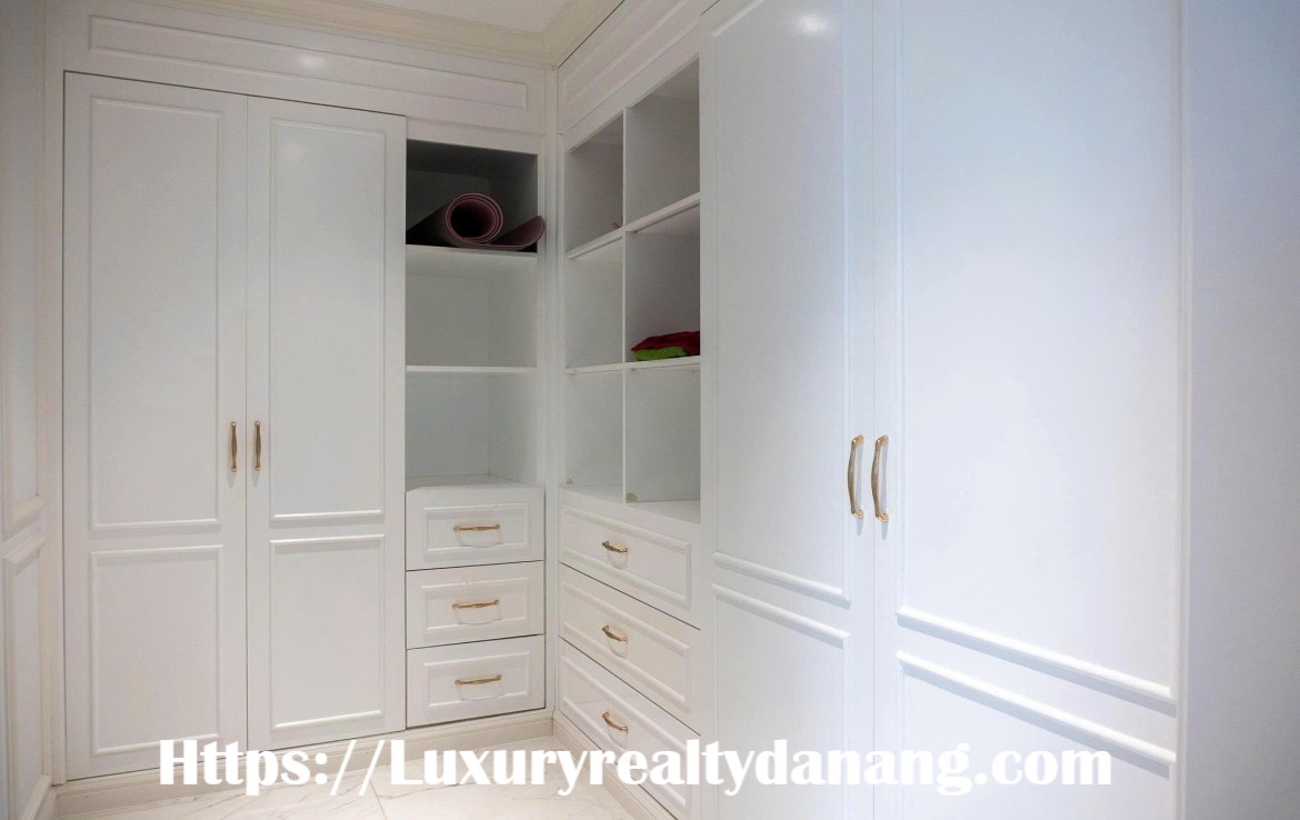 Hilton apartment for rent Danang by Han river, in Bach Dang complex, in Vietnam, modern quality