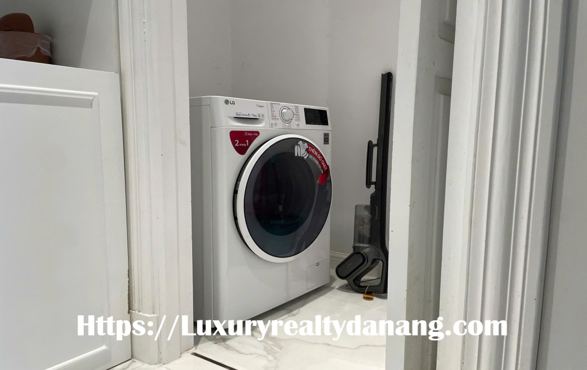 Hilton apartment for rent Danang by Han river, in Bach Dang complex, in Vietnam