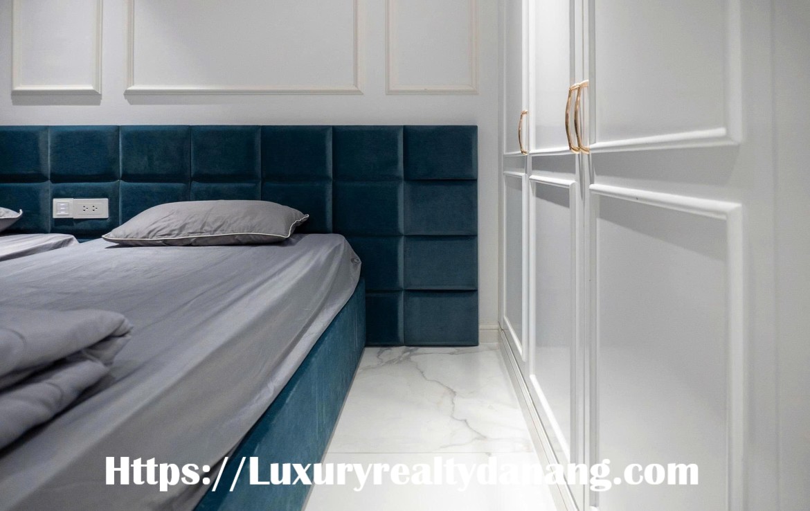 Hilton apartment for rent Danang by Han river, in Bach Dang complex, in Vietnam, near han bridge